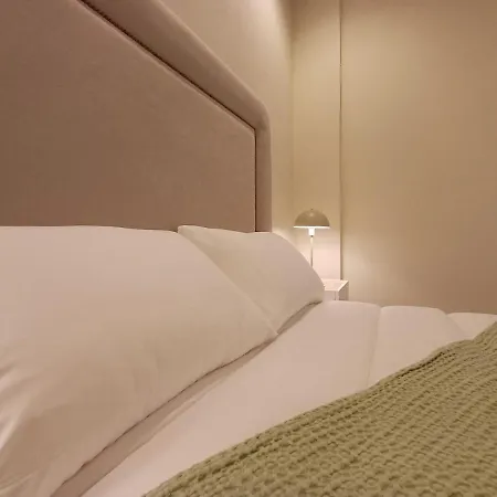 Apartment Sf - Luminoso, Amplio Y Recien Reformado En El Casco Historico